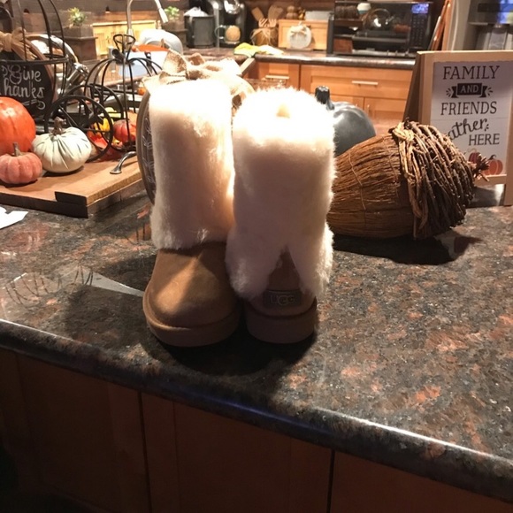 Uggs boots - Picture 7 of 8